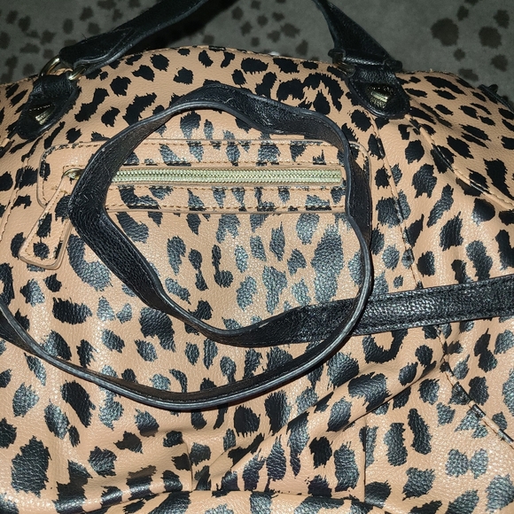 Betsey Johnson purse - Picture 2 of 5